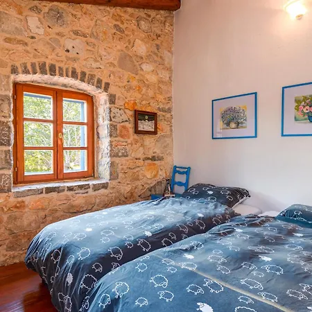 Old Stonehouse Stari San Semesterbostad