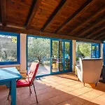 Holiday home Old Stonehouse Stari San