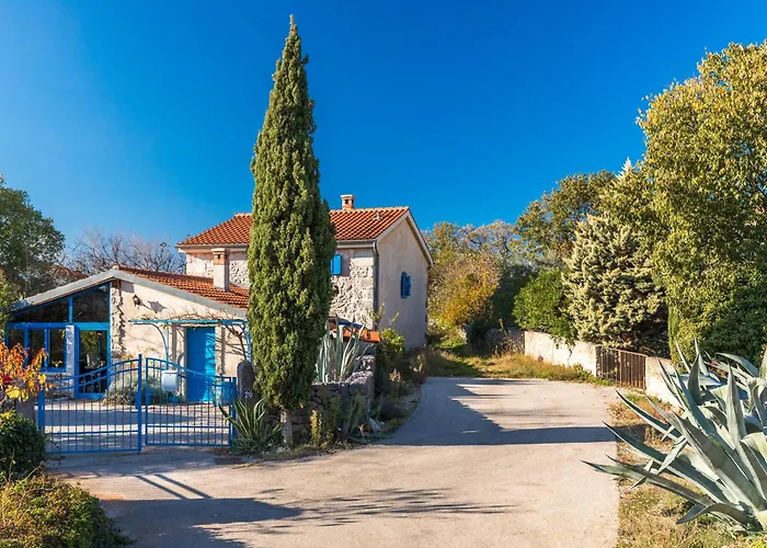 Old Stonehouse Stari San בית נופש Pinezići