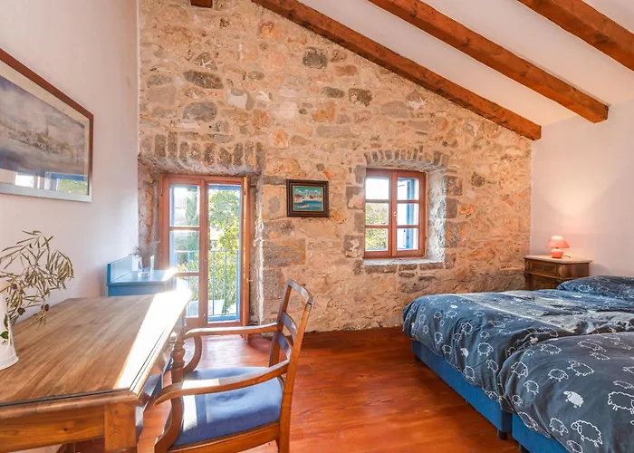 Old Stonehouse Stari San Pinezići